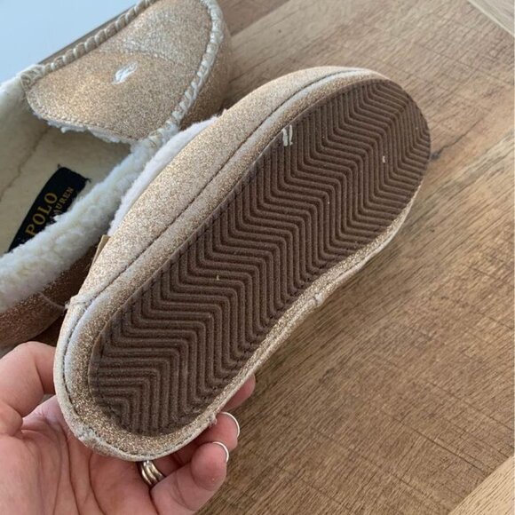 Ralph LAUREN POLO girls slippers. Gold glitter size 2. New condition - Picture 4 of 5